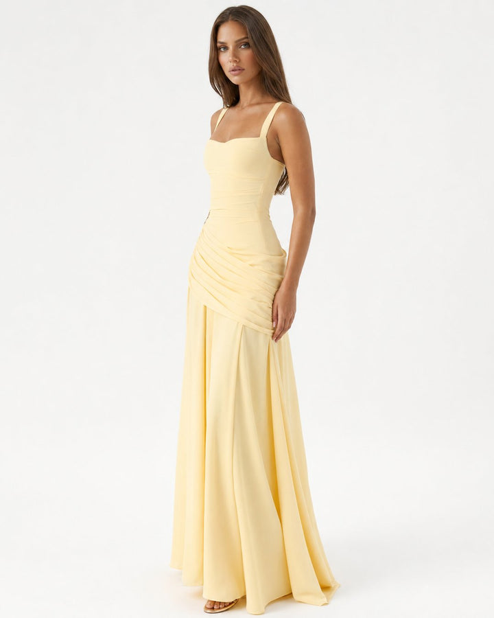 Phoebe | Robe maxi avec encolure carrée froncée