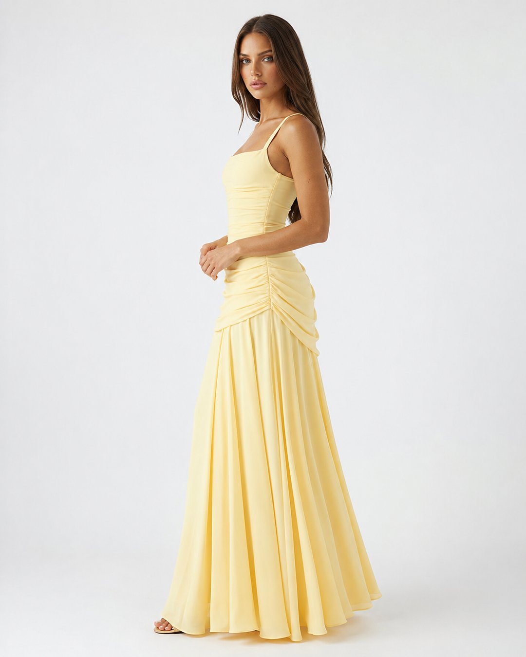 Phoebe | Robe maxi avec encolure carrée froncée