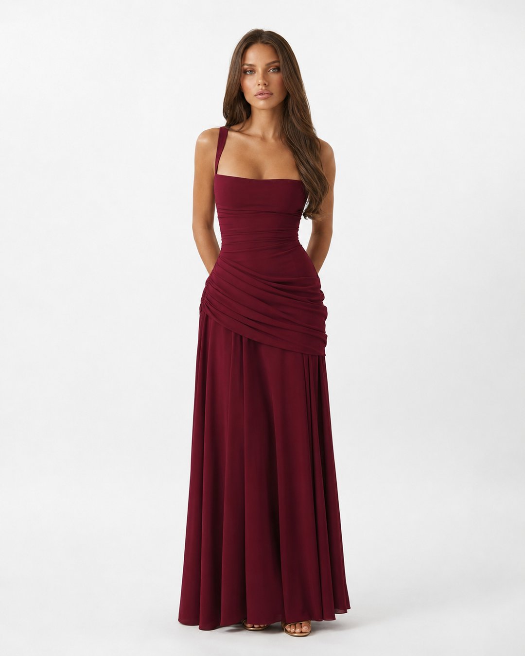 Phoebe | Robe maxi avec encolure carrée froncée