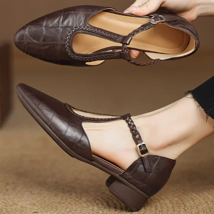 Paule | Chaussure plate à lanière