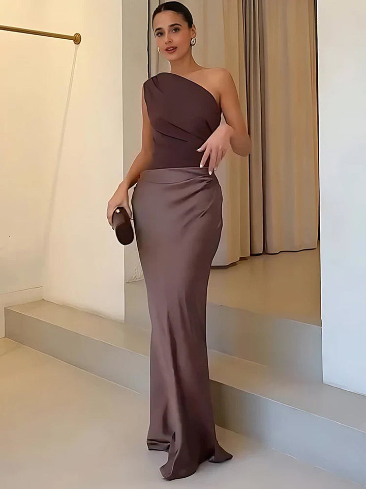 Nanette | Robe maxi satin asymétrique