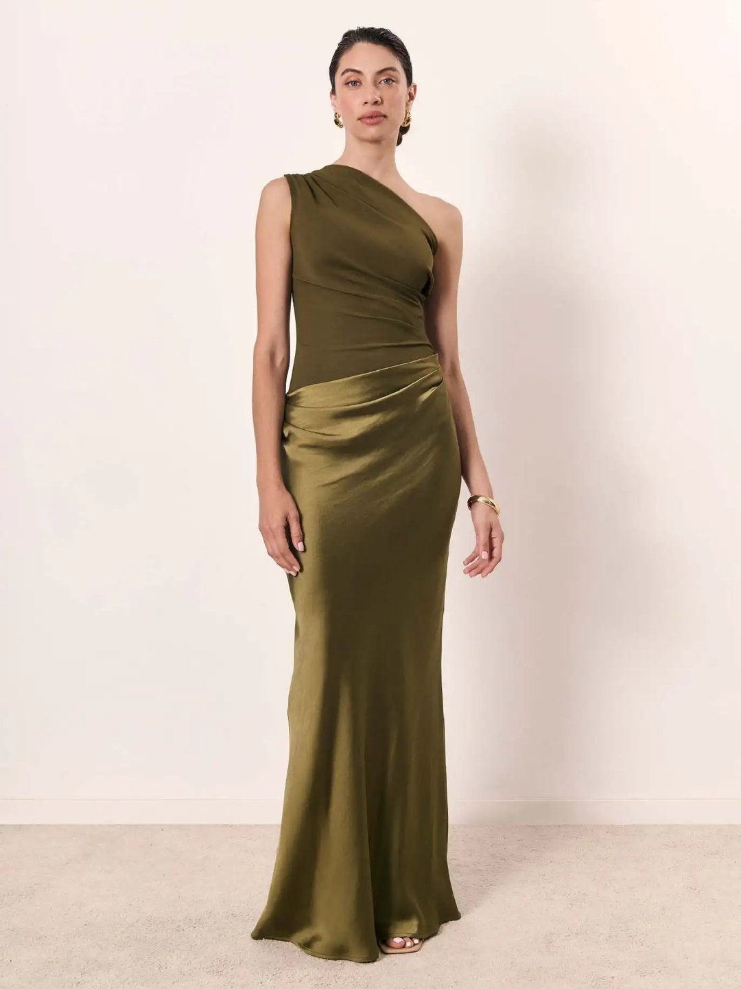 Nanette | Robe maxi satin asymétrique