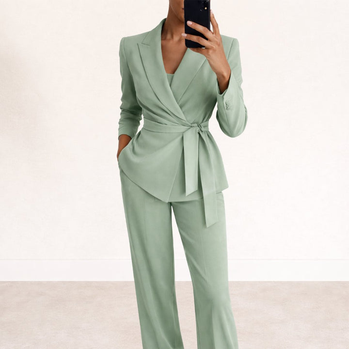 Retha | Tailleur portefeuille