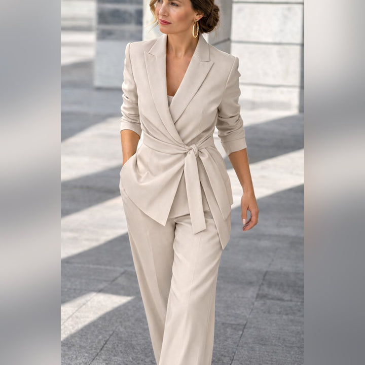 Retha | Tailleur portefeuille